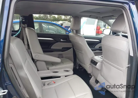 2016 Toyota Highlander Xle z USA, uszkodzony, nr VIN 5TDKKRFH4GS159857